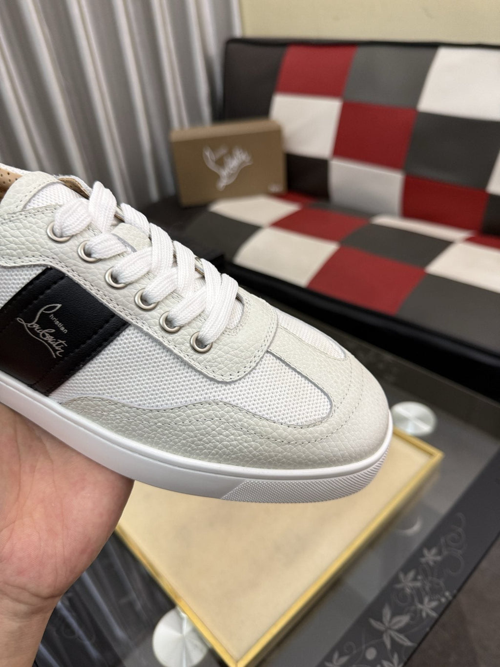 Christian Louboutin Script-Accent Low-Top Sneakers